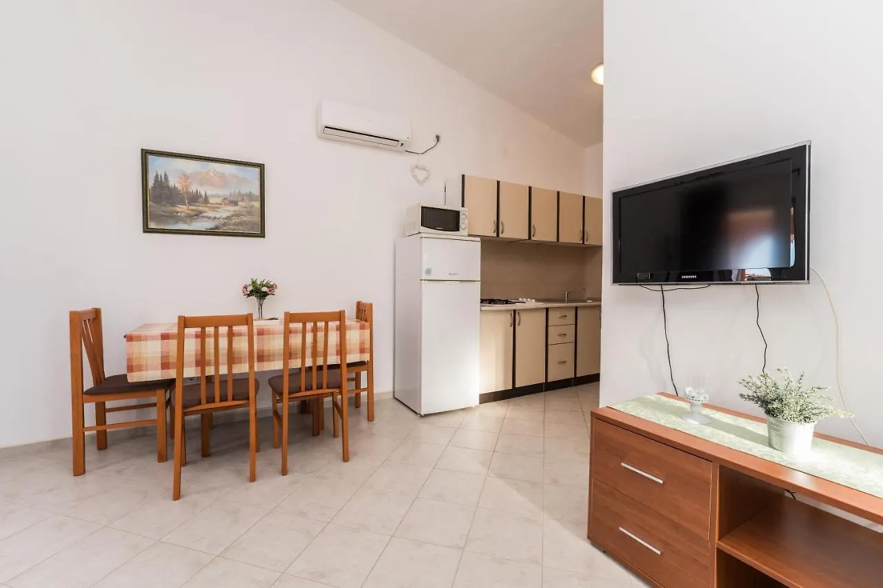 Apartmani Zarko Vir