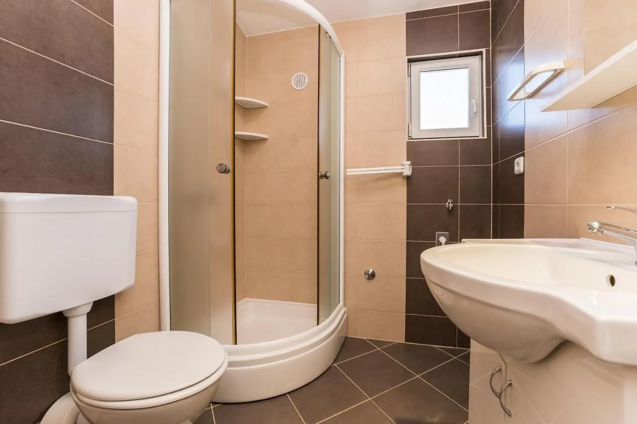 Apartmani Zarko Vir Apartment