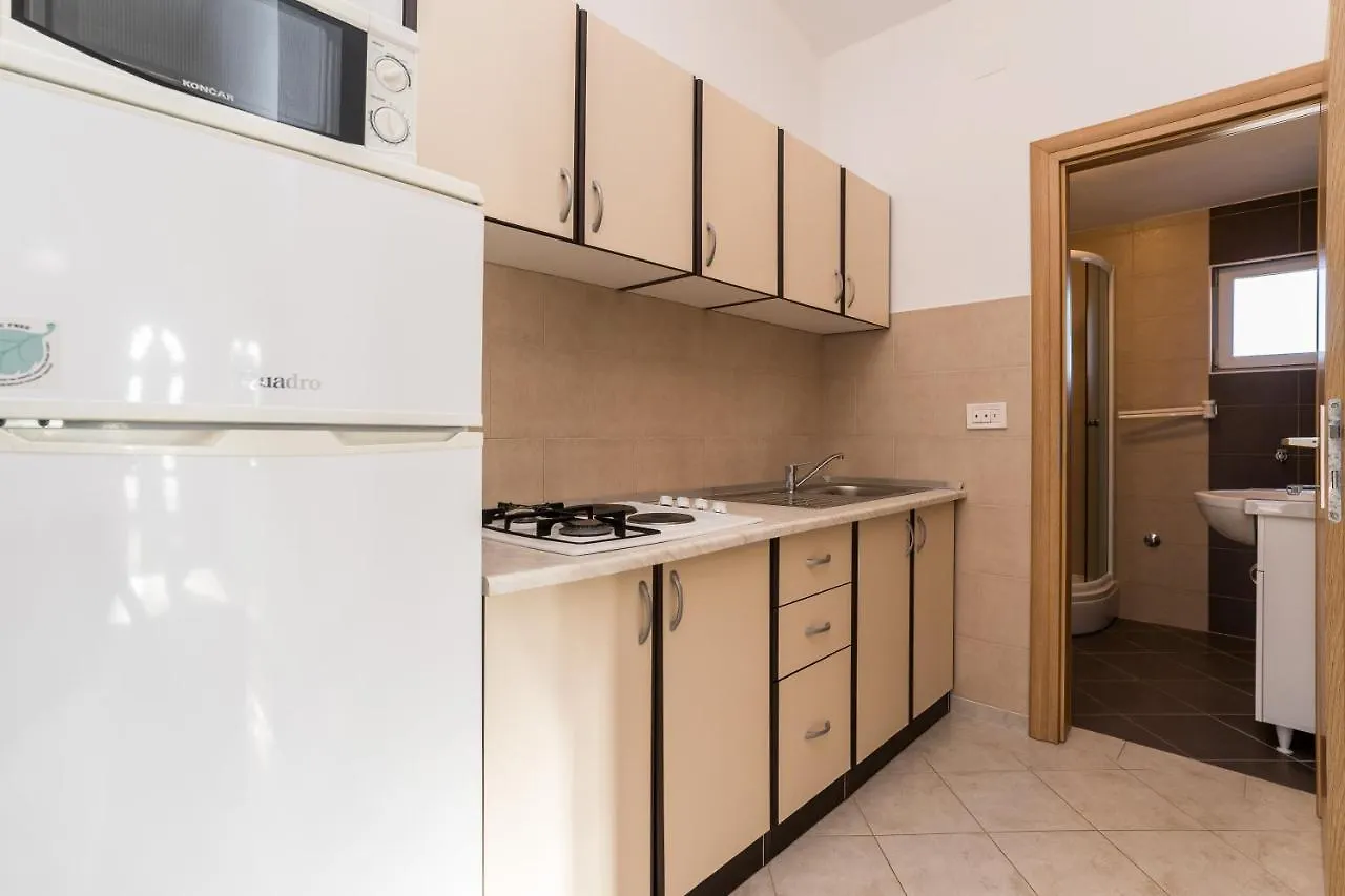 Apartment Apartmani Zarko Vir